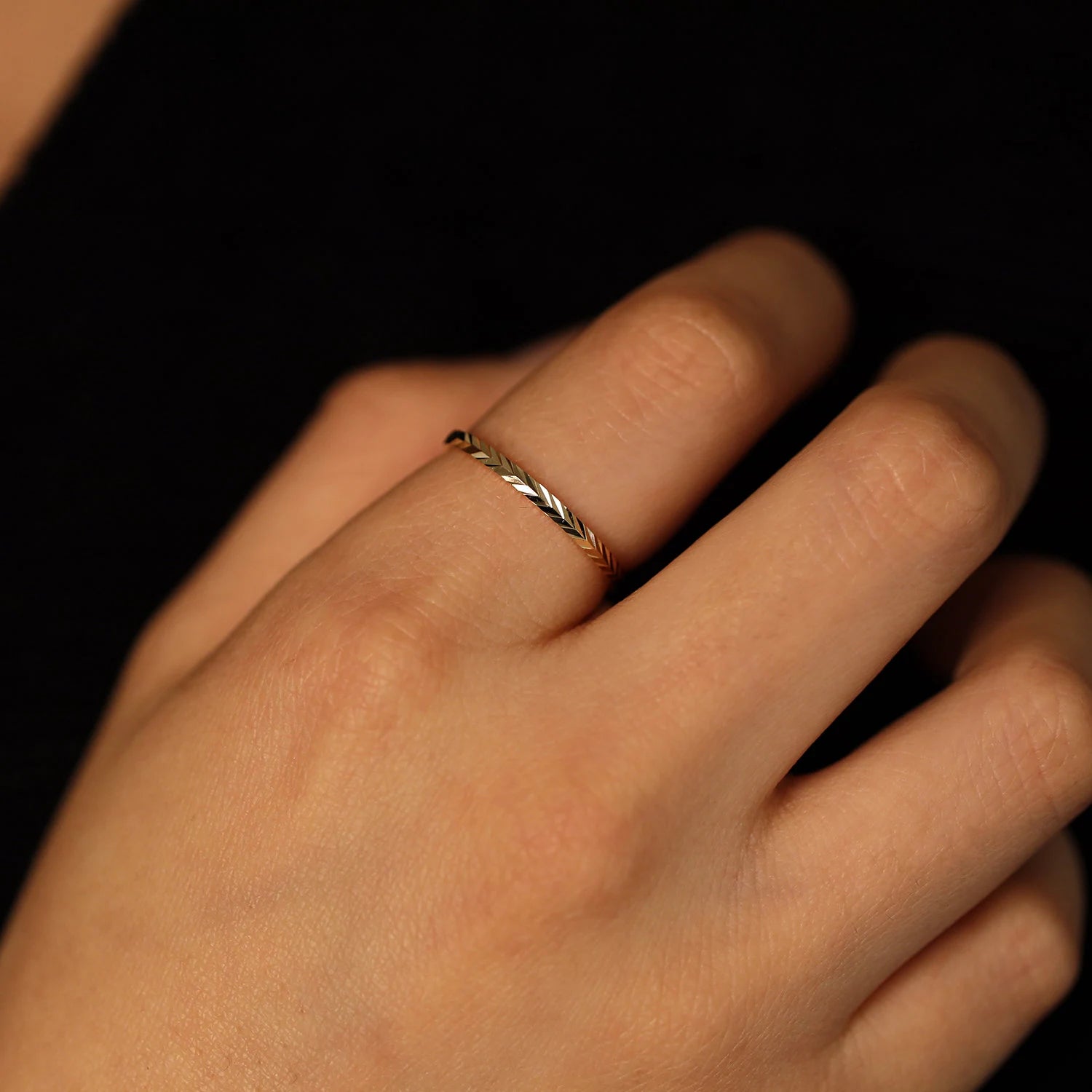 Herringbone Eternity Ring, 14K Gold Chevron Ring, 14K Gold Herringbone Ring, Diamond Cut Gold Ring, Minimalist Ring, Chevron Eternity Ring