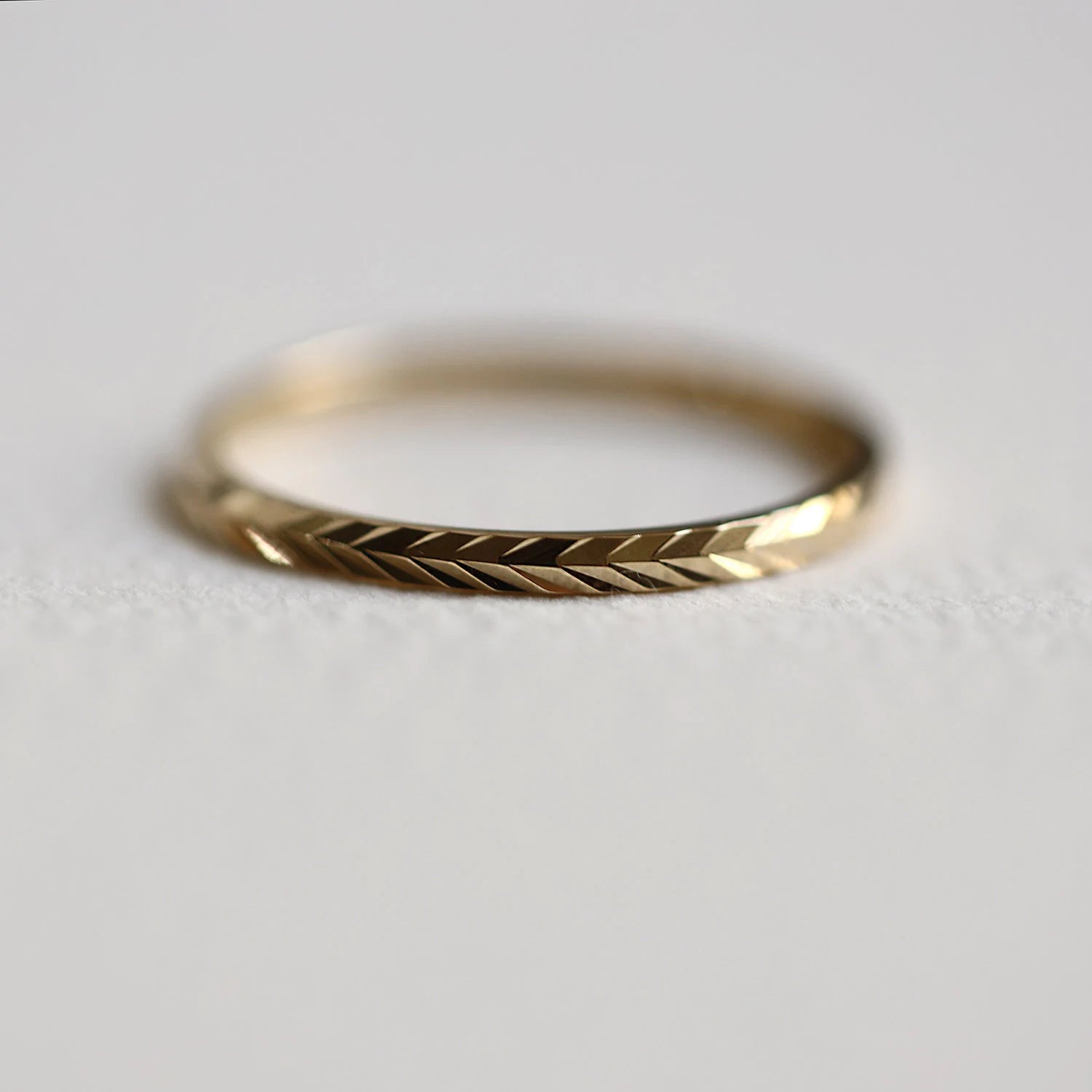 Herringbone Eternity Ring, 14K Gold Chevron Ring, 14K Gold Herringbone Ring, Diamond Cut Gold Ring, Minimalist Ring, Chevron Eternity Ring