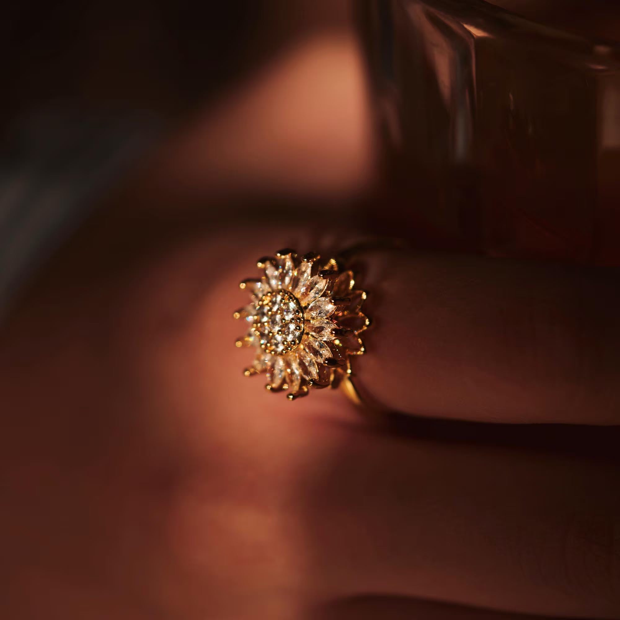 Dainty Flower Fidget Ring, Gold Fidget Ring Spinner, Adjustable Anxiety Ring, Worry Ring, Fidget Ring Women, Spinner Ring, Fidget Jewelry